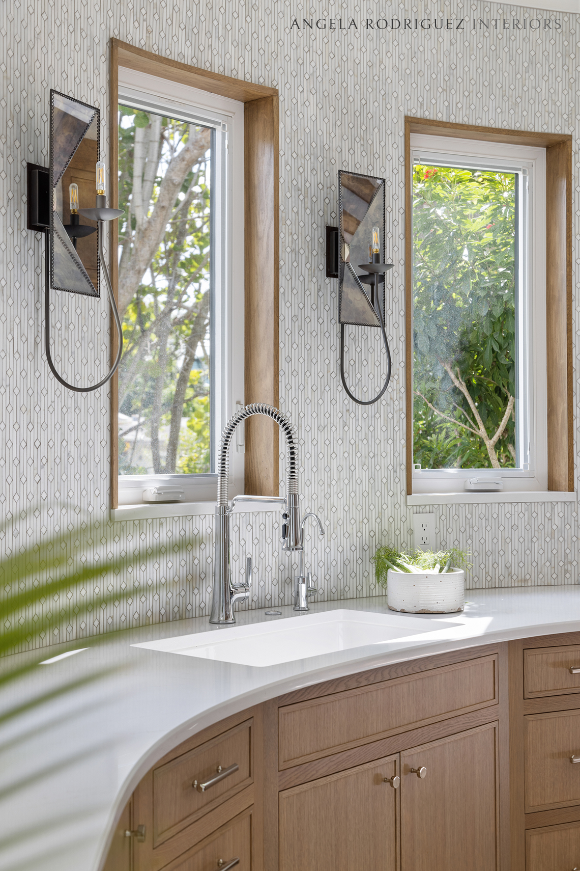 Kitchen design with mosaic tile